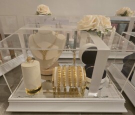 trousseaux boîtiers en plexi pour bijoux