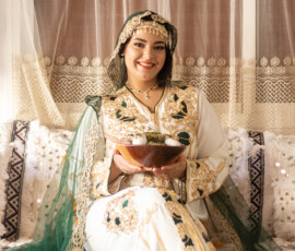 caftans maries caftan blanc dore mariee1